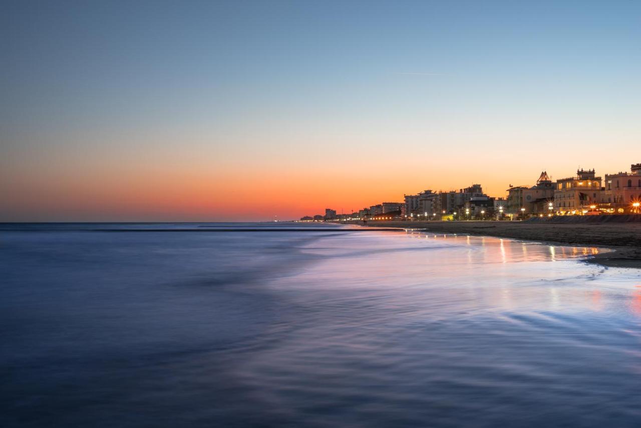 Hotel Negresco Lido di Jesolo Exterior photo