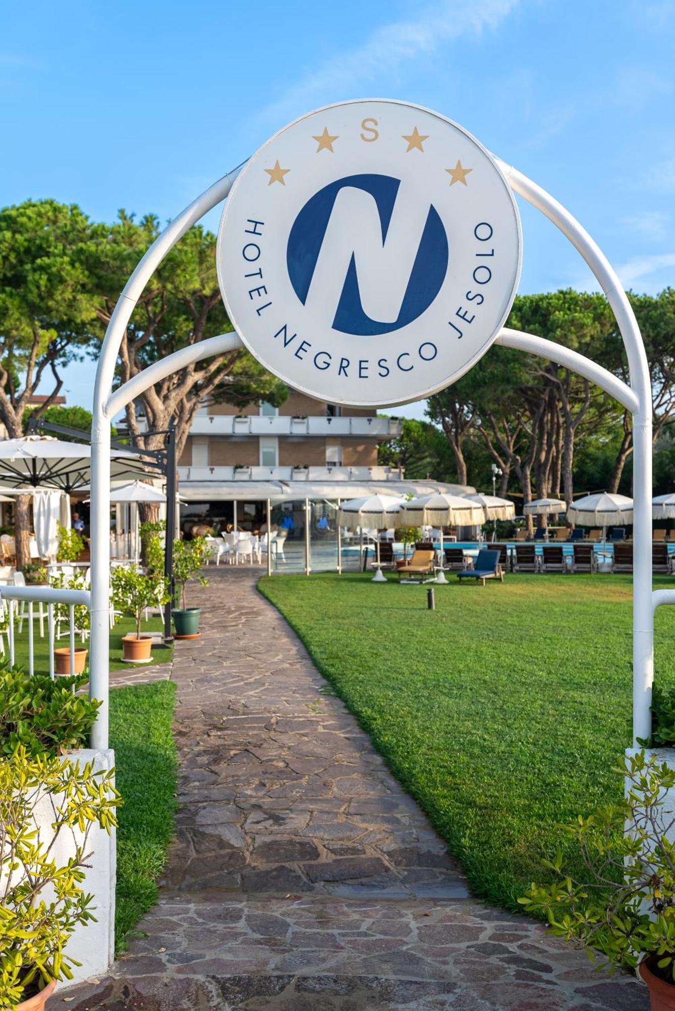 Hotel Negresco Lido di Jesolo Exterior photo