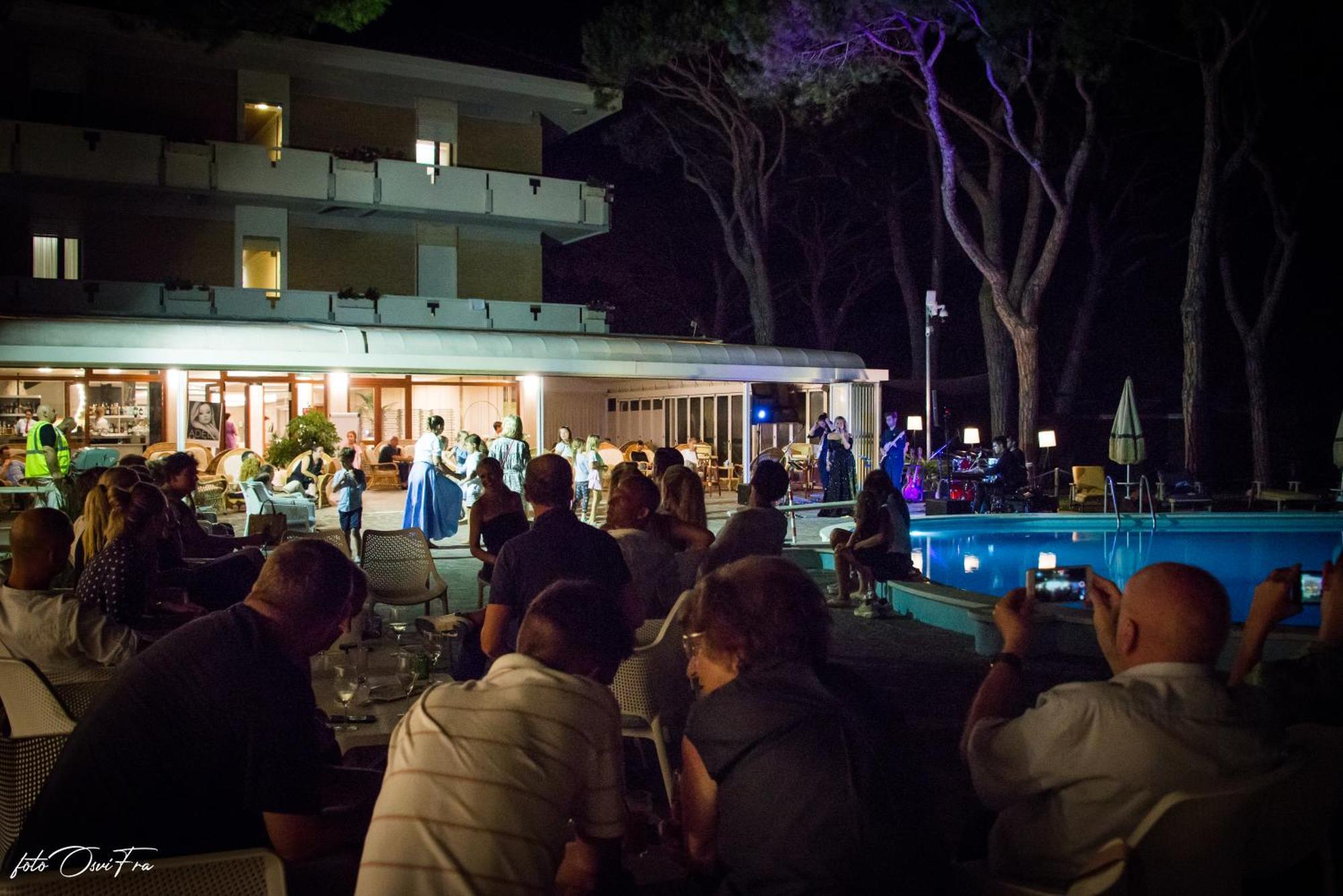 Hotel Negresco Lido di Jesolo Exterior photo